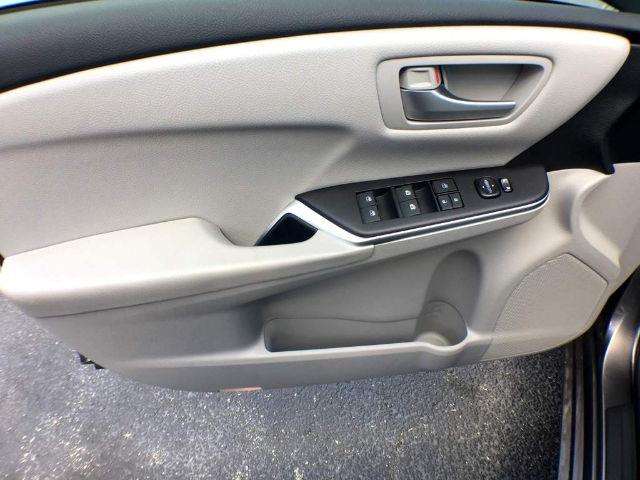 2017 Toyota Camry LE 4Dr Sedan